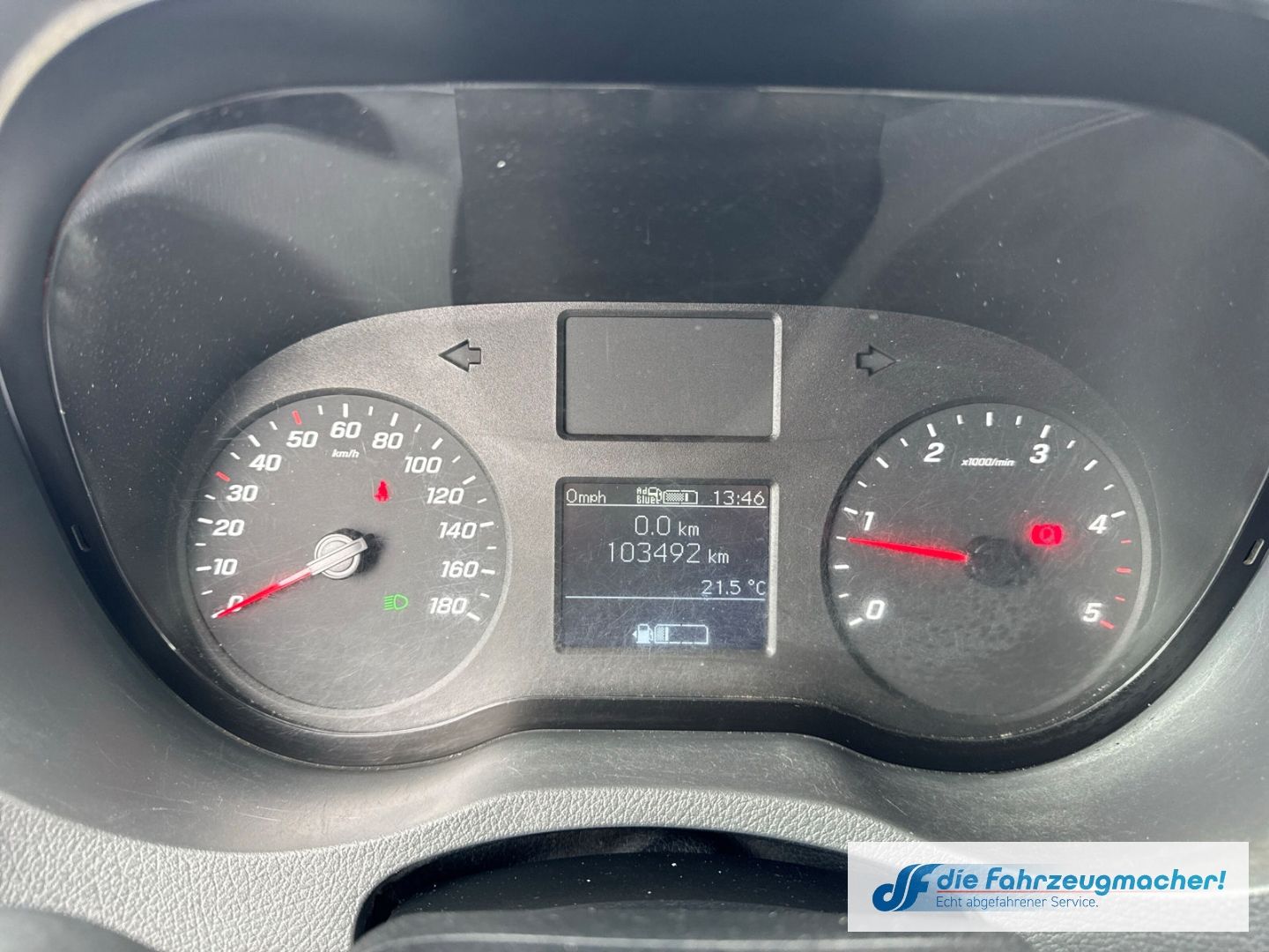 Fahrzeugabbildung Mercedes-Benz Sprinter Kasten 317CDI EU6d-T Lichtsensor el.S