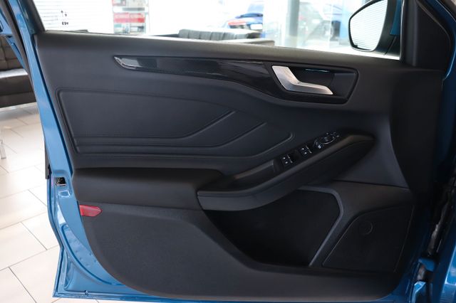 Fahrzeugabbildung Ford Focus Turnier ST 2.3 Eco |1HAND|B&O|KAMERA|LED|