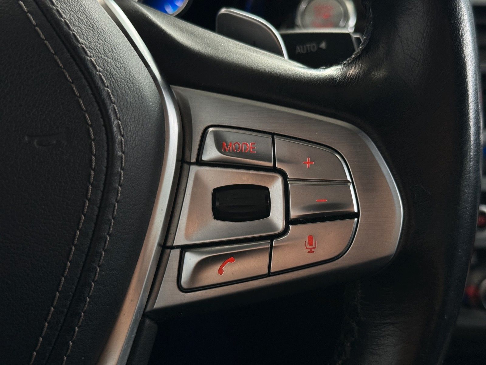 Fahrzeugabbildung BMW 730d 1.Hand /SoftClose/360°/Dig.Cock/4-Zonen