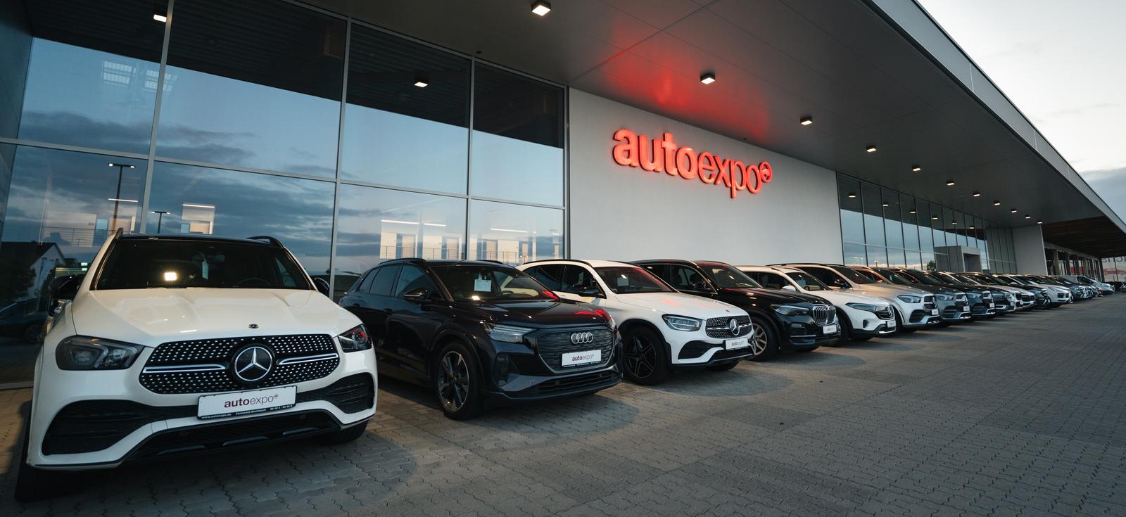showroom-image-bottom