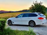 BMW TOP 520d xDrive A - Nappa, AHK, Pano