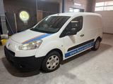 Peugeot Partner Tepee Allure HDI 115 1.6 Allure - Peugeot Partner: Allure