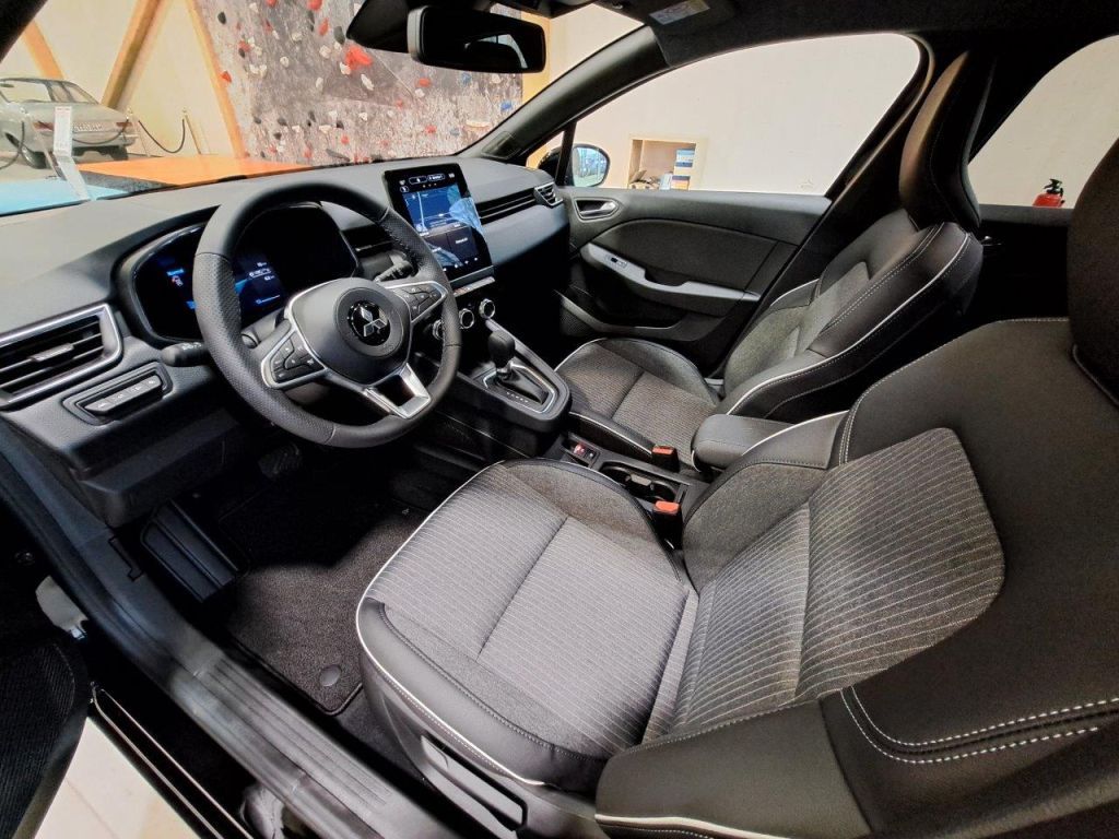 Fahrzeugabbildung Mitsubishi Colt Intro Edition 1.6 Hybrid Automatik