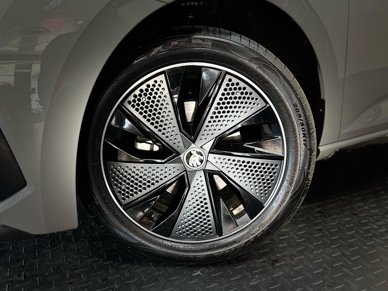 SKODA Scala 1.0TSI MONTE CARLO MATRIX#TEMPO#SPUR#NAVI - Image 9