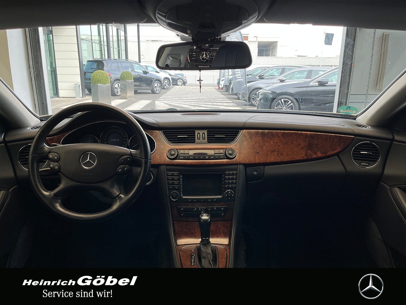 Fahrzeugabbildung Mercedes-Benz CLS 350 CGI MEMORY+COMAND+SHD+SITZKLIMA+BI-XENON