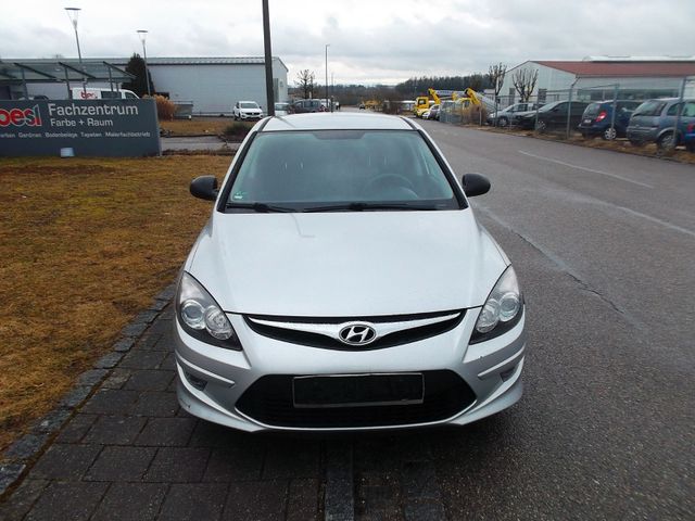 Hyundai i30 blue 1.4 Classic