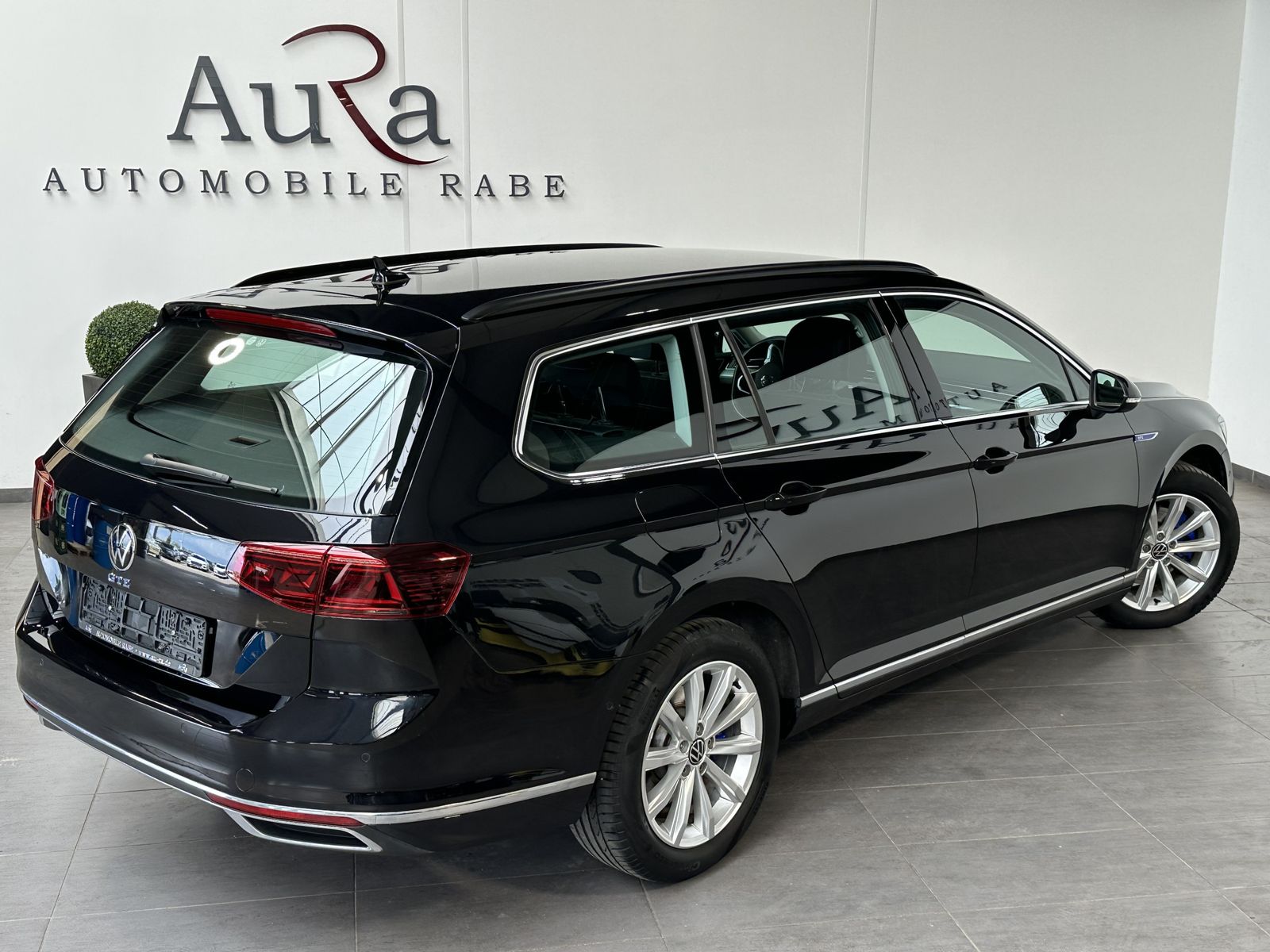 Fahrzeugabbildung Volkswagen Passat Variant GTE NAV+IQ-LIGHT+KAM+ACC+17ZO+PP