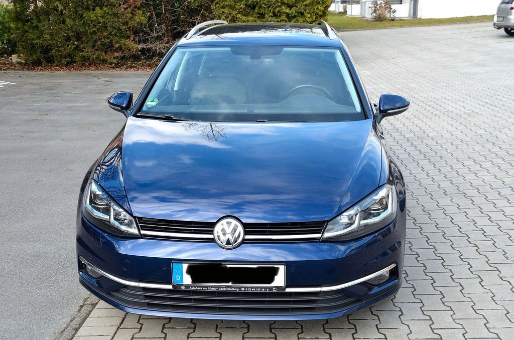 Image of Volkswagen Golf