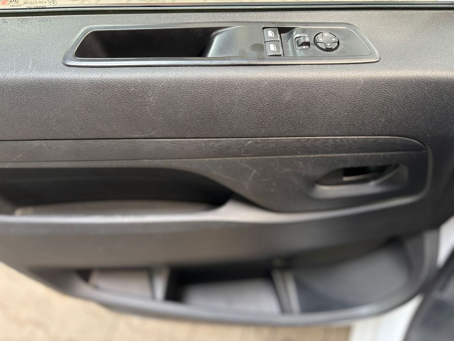 Fahrzeugabbildung Opel Vivaro Edition 2.0 XL L3 Kasten #Klima#Tempomat