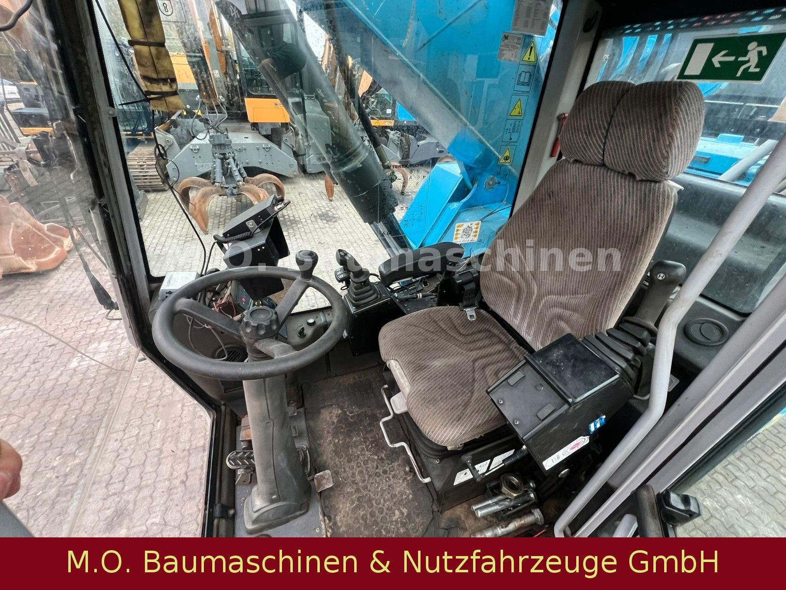 Fahrzeugabbildung Fuchs MHL 340  / AC  /Polypgreifer / ZSA /AC / Hochf.K