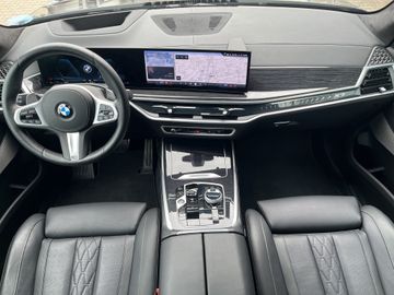 BMW X7 - 6