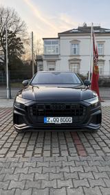 Audi Q8 55 TFSI QUATTRO S-LINE  - Audi Q8 von privat