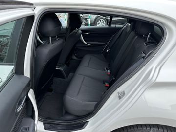 Fahrzeugabbildung BMW 114 Baureihe 1 Lim. 5-trg. 114i KLIMA 2-HAND