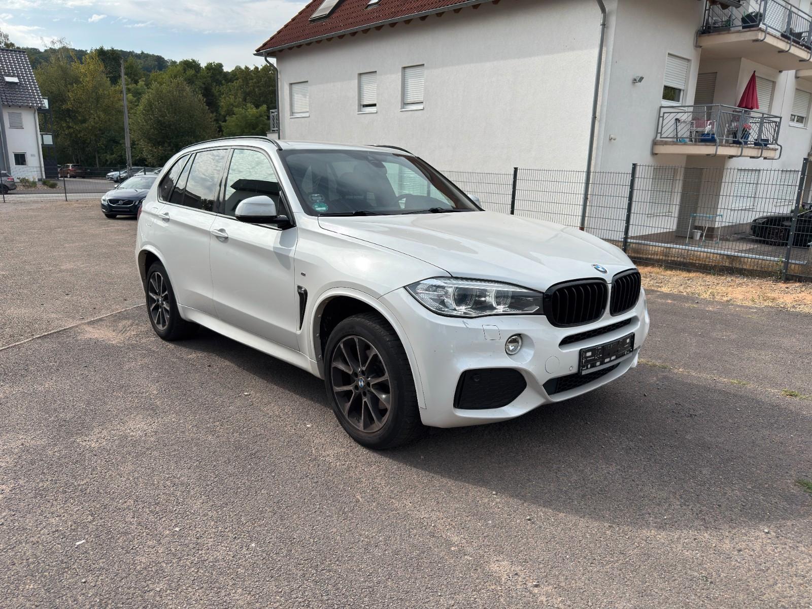BMW X5 xDrive 30d +M-PAKET+M-FAHRWERK+8FACH+PDC