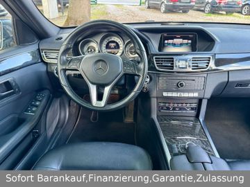 Mercedes E 220 - 2