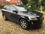 Volvo XC60 D4 Momentum, FWD, Navi, AHK - Volvo XC60: Fwd