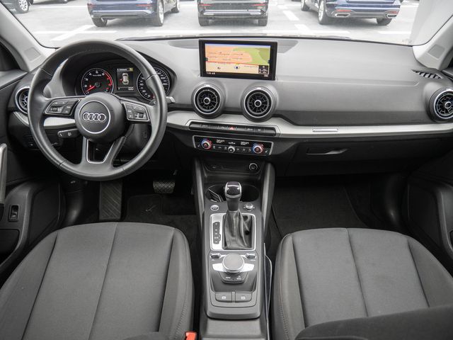Q2 35 TFSI S tronic PDC SHZ KAMERA NAVI LED