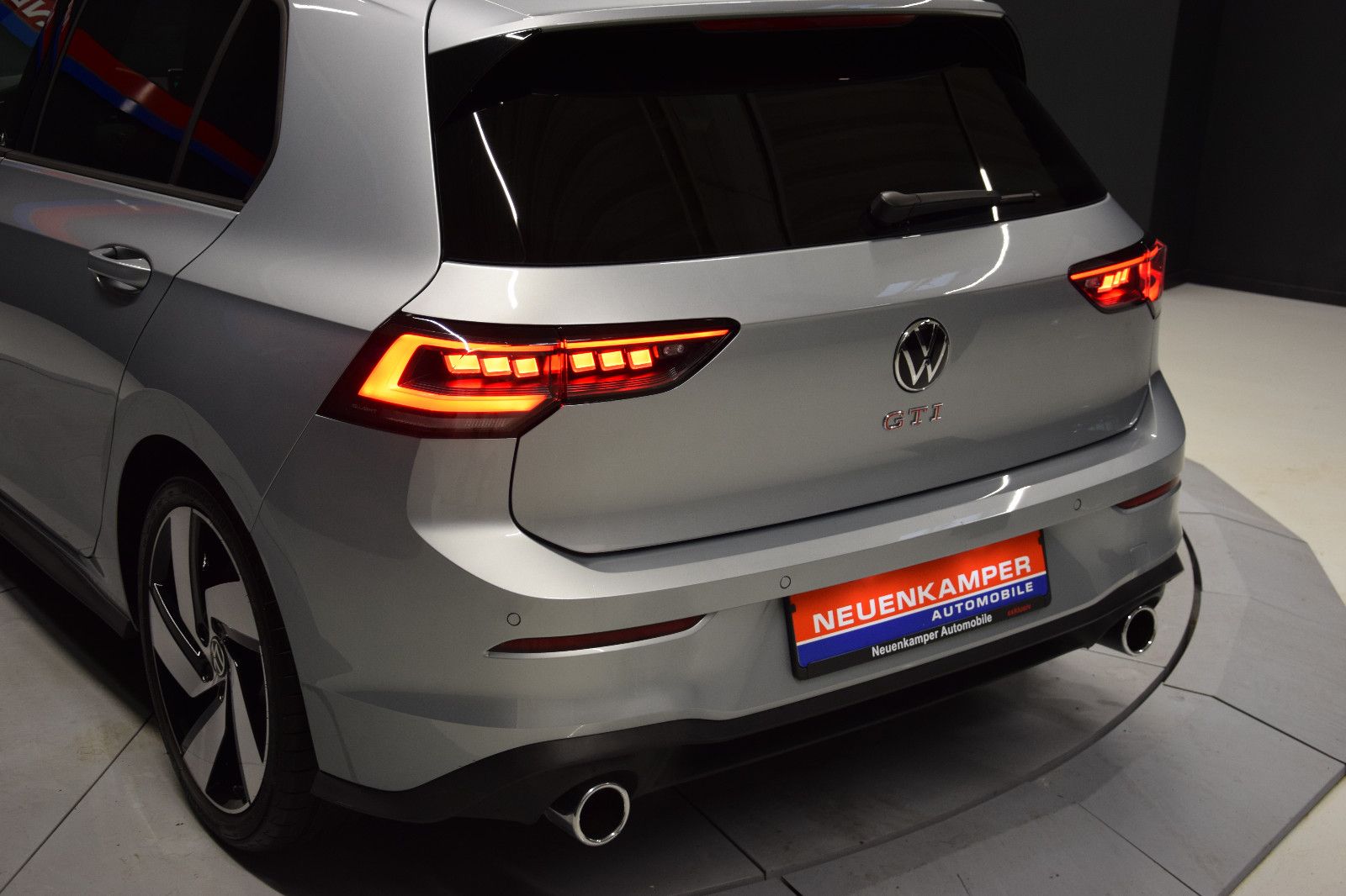 Fahrzeugabbildung Volkswagen Golf 2.0 TSI GTI Panorama DCC H&k ACC Kamera