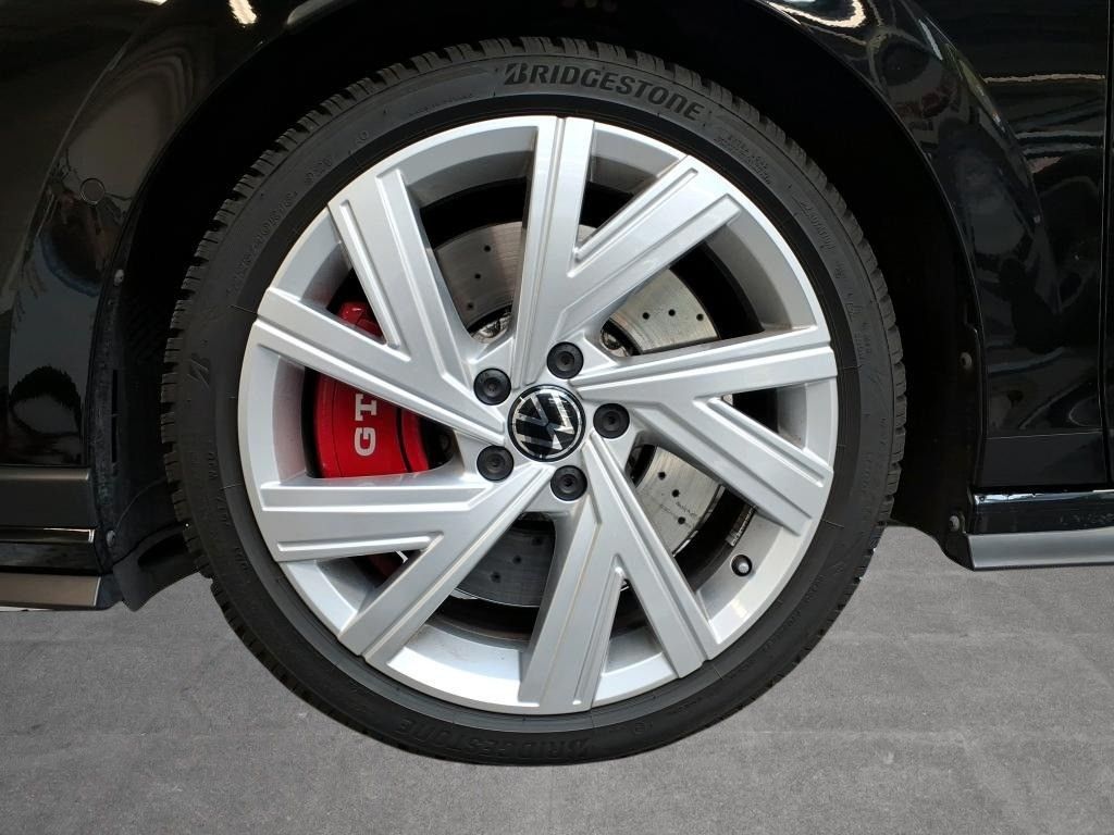 Volkswagen Golf - Bild 9