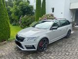 Skoda Octavia 2.0 TSI DSG RS 245 Combi RS - Skoda Octavia: Standheizung
