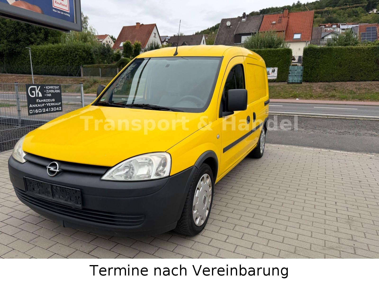 Opel Combo 2008 — салон