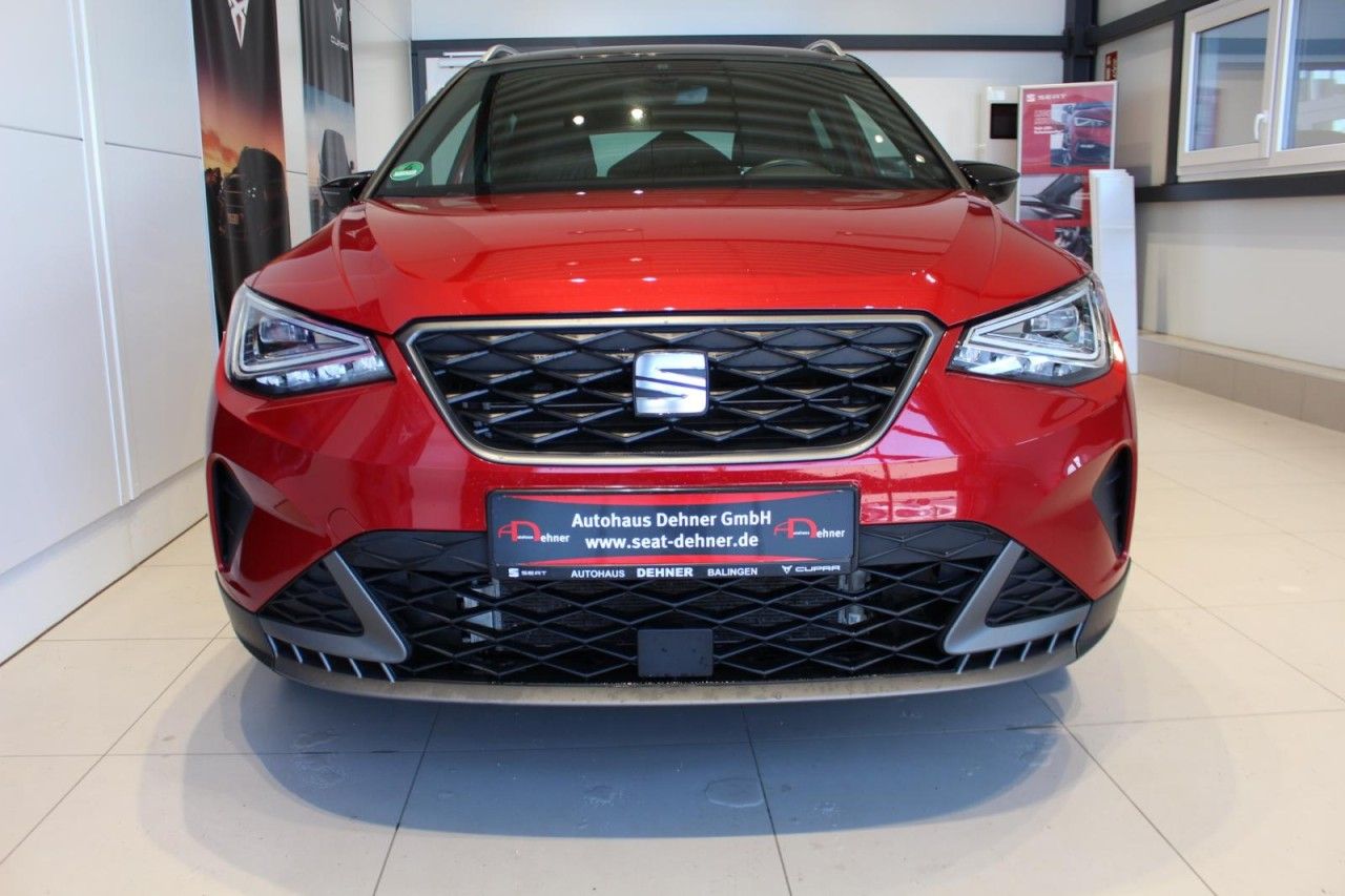 Seat Arona FR 1.5 TSI DSG AHK+LED+NAVI+SHZ+CARPLAY imagem 3