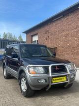 Mitsubishi Pajero 3,2 DI-D Avance 7.Sitz - blaue Mitsubishi Pajero