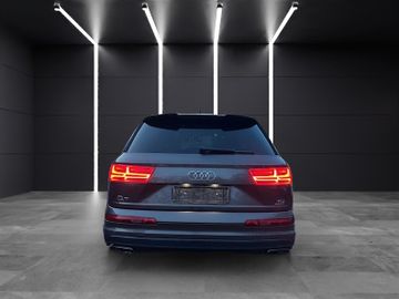 Audi Q7 - 8