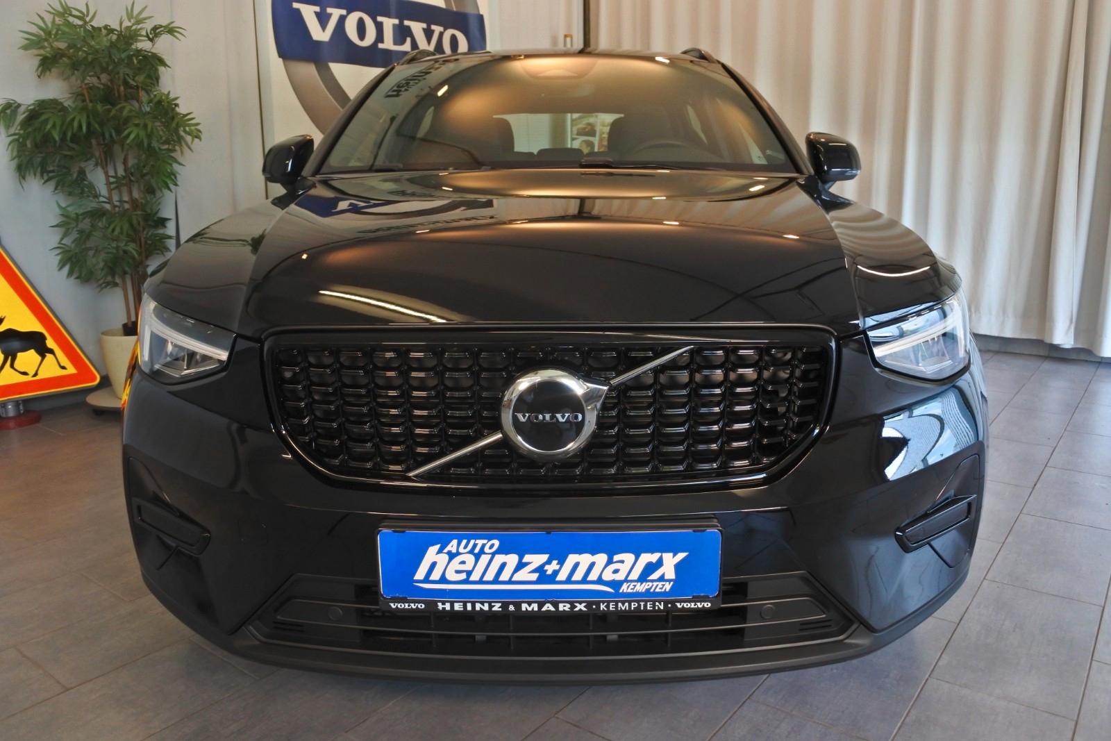 Volvo XC40 B4 Plus Dark AWD *Standheizung m. Timer*