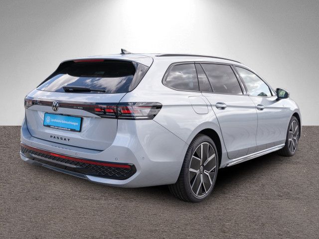 Volkswagen Passat Variant R-Line 1.5 TSI eHybrid DSG PANO foto 3