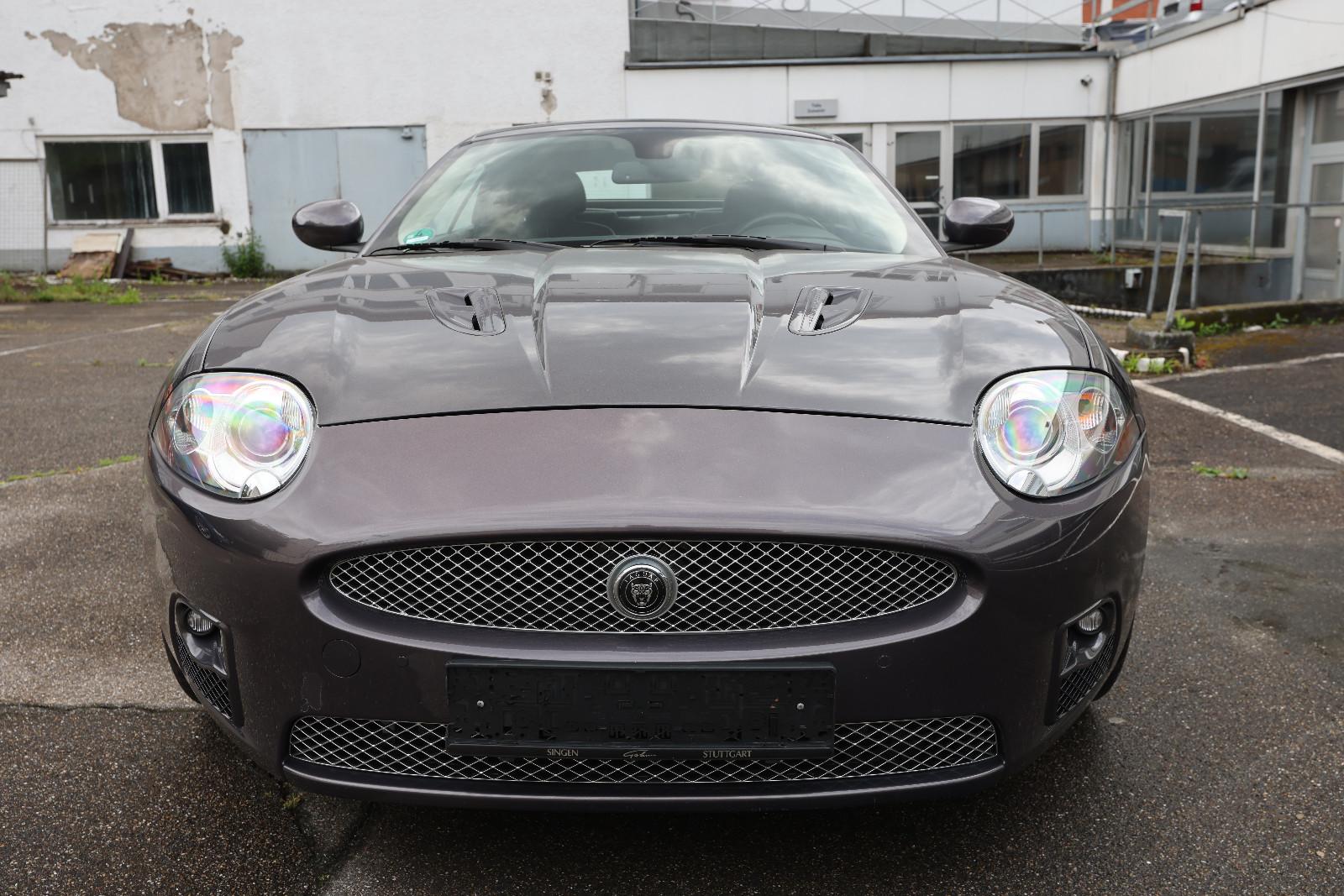 Jaguar XKR
