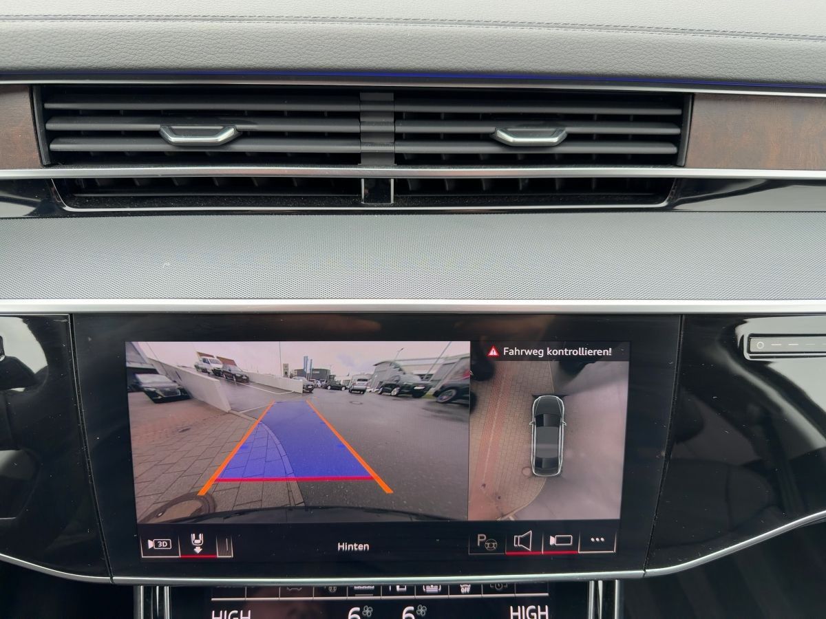 Audi A8 - Bild 17