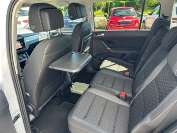 Fahrzeugabbildung Volkswagen Touran 2.0 TDI R Line LED AHK 7 Sitze