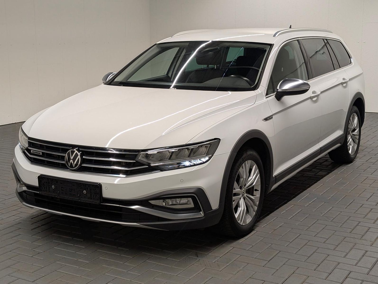 VW Passat Variant Alltrack 4M LED/Navi/Massage/SHZ