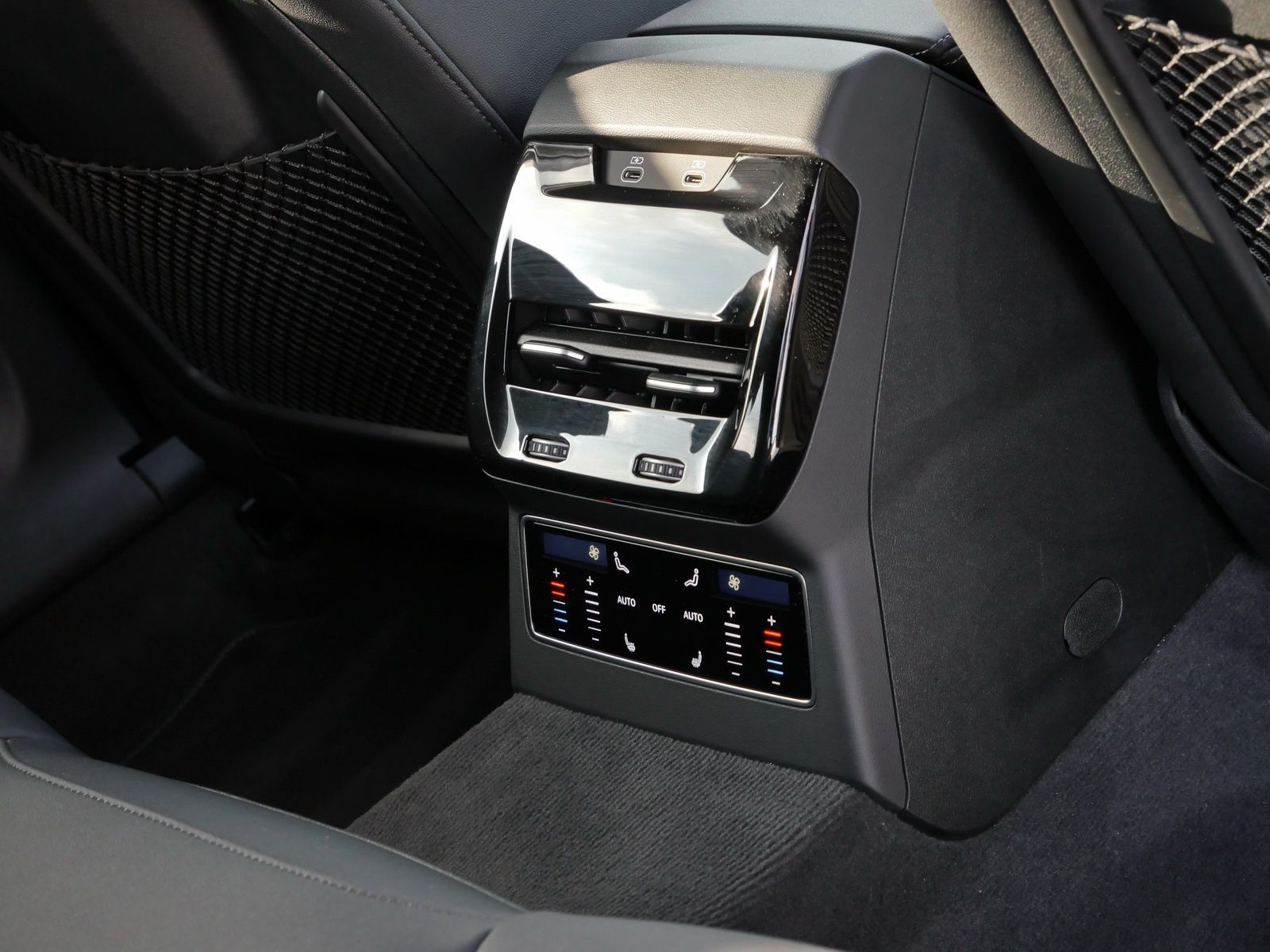 Audi A6 - Bild 17
