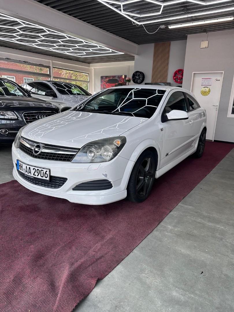 Opel Astra 2009 — photo 7