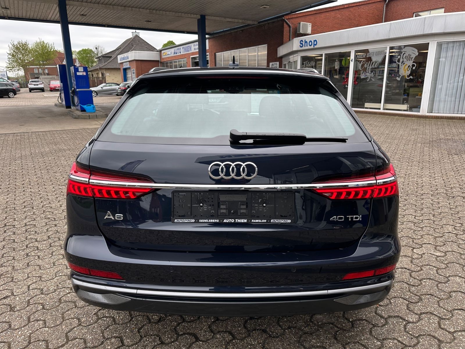 Fahrzeugabbildung Audi A6 Avant 40 TDI S line S Tronic ACC/Matrix/Navi