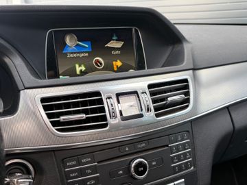 Mercedes E 200 - 8