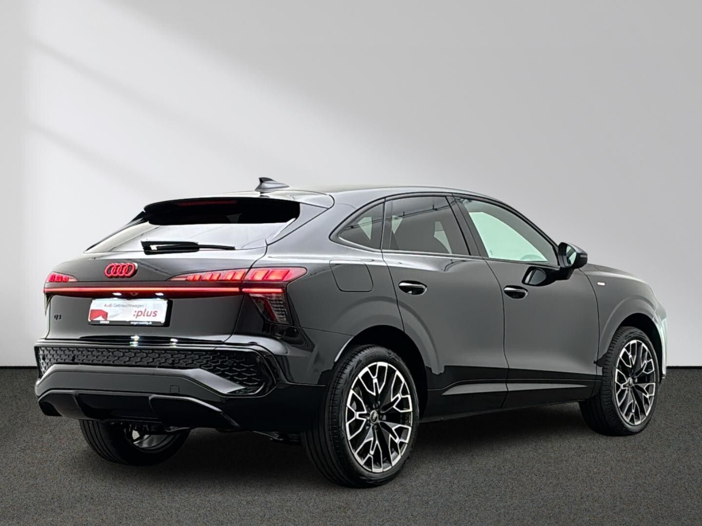 Audi Q3 Sportback TFSI Techplus Paket LED Sitzheizung imagem 3