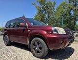 Nissan X-Trail 4x4 Elegance 2.5 Leder Schiebedach Klima - Nissan X-TRAIL Elegance mit Benzin-Antrieb