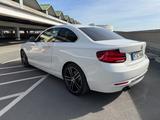 BMW 230i Coupé Sport Leder / H&K / R. Kamera - weiße BMW 230