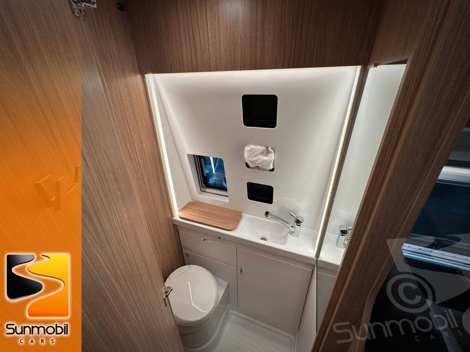 Fahrzeugabbildung Weinsberg CaraBus 600 MQH Edition Fire Automatik