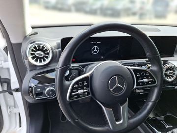Mercedes CLA 180 Shooting Brake - 8