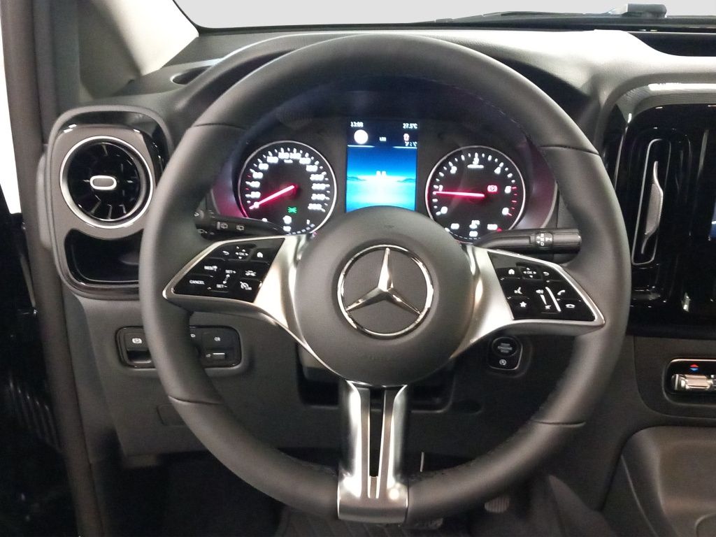 Fahrzeugabbildung Mercedes-Benz Vito Tourer PRO 124 CDI lang AHK*Navi*360*LED