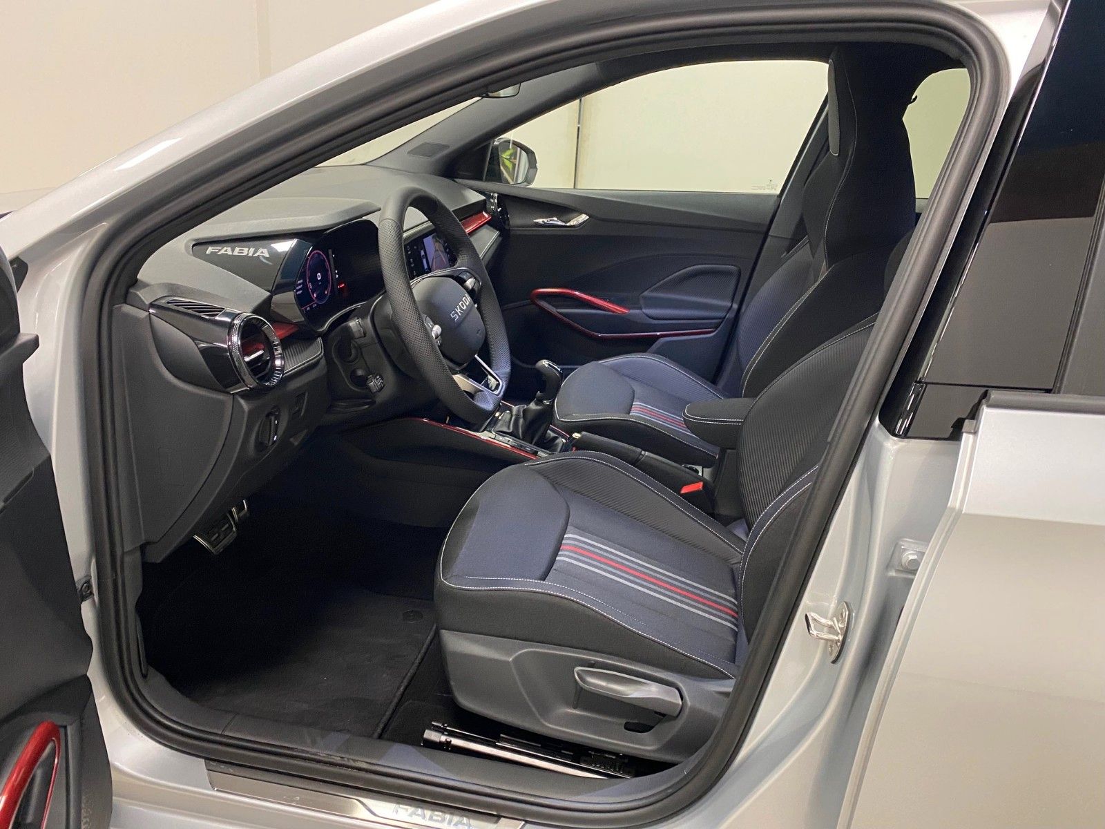 Fahrzeugabbildung SKODA Fabia 1.0l TSI DSG Monte Carlo+2030 GARANTIE+ACC