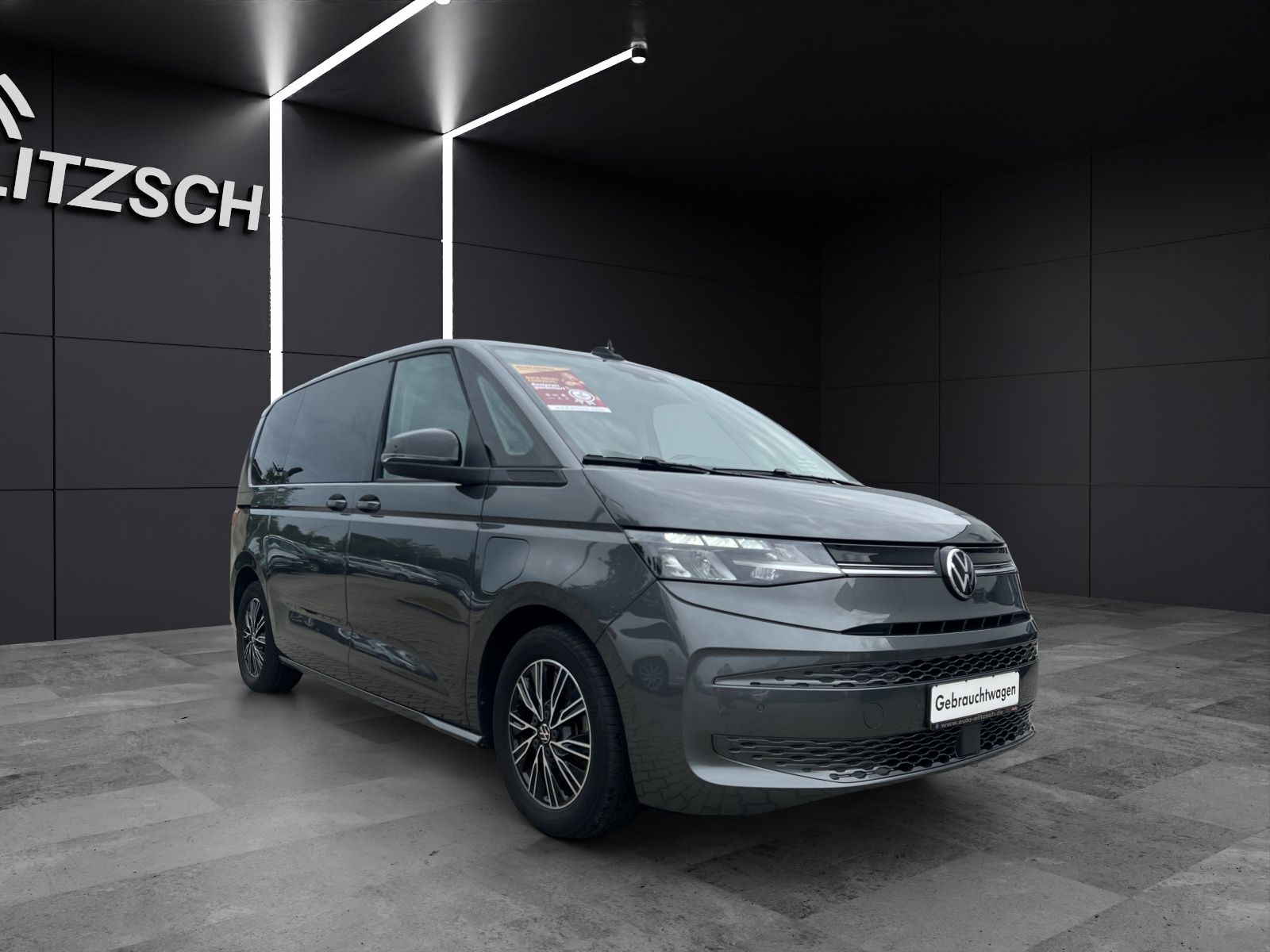 Fahrzeugabbildung Volkswagen T7 Multivan eHybrid Life Standhzg. LED AHK Navi