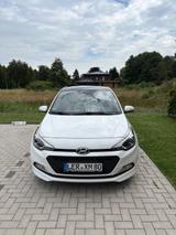 Hyundai i20 1.2 Trend Trend - Hyundai i20 mit Panoramadach