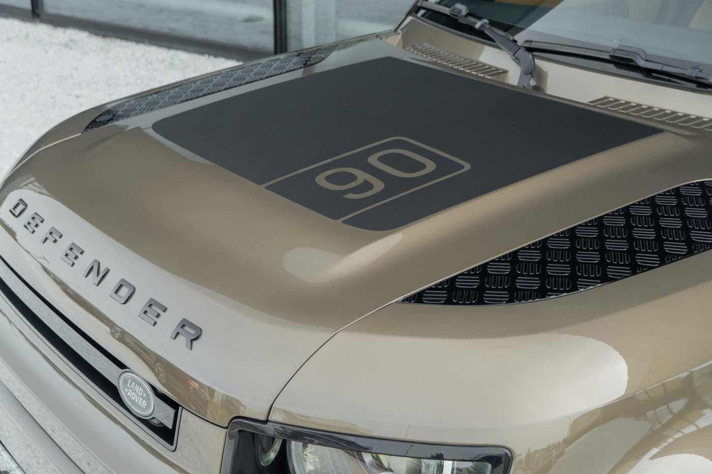 Land Rover DEFENDER 90 D300 X-Dynamic HSE imagem 3