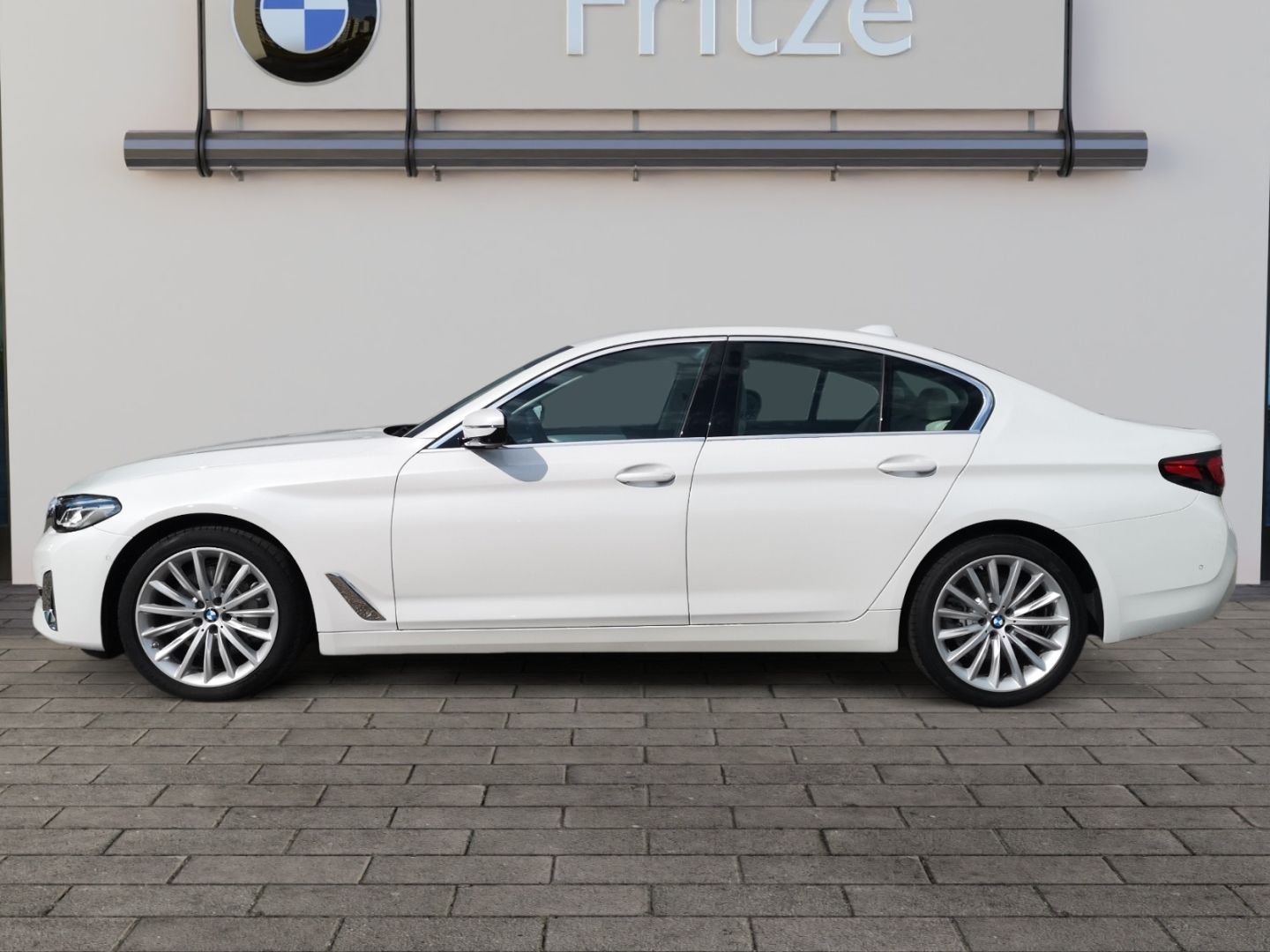 BMW 530 i xDr. Luxury Line LASER LEDER NAVI PDC SHZ foto 3
