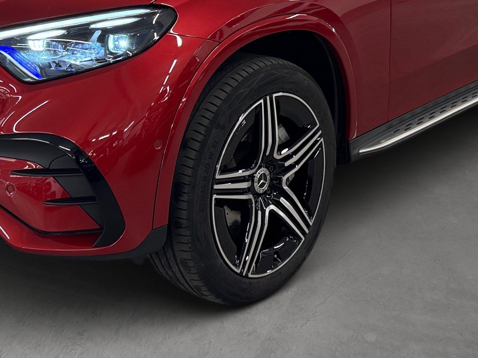Fahrzeugabbildung Mercedes-Benz GLC 300 e 4M*AMG*Pano*AHK*DigitalL*Distronic*360